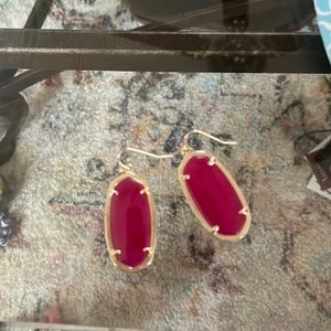 Kendra Scott Magenta Elle earrings